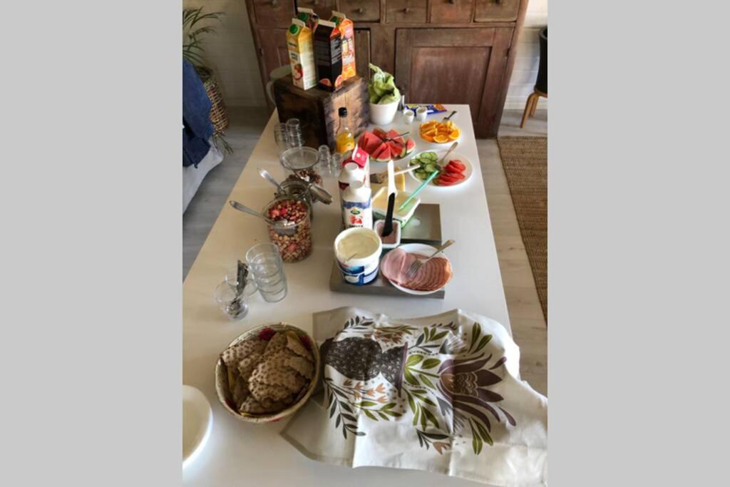 Egen Villa Pa Islandshastgard Riddarhyttan 外观 照片